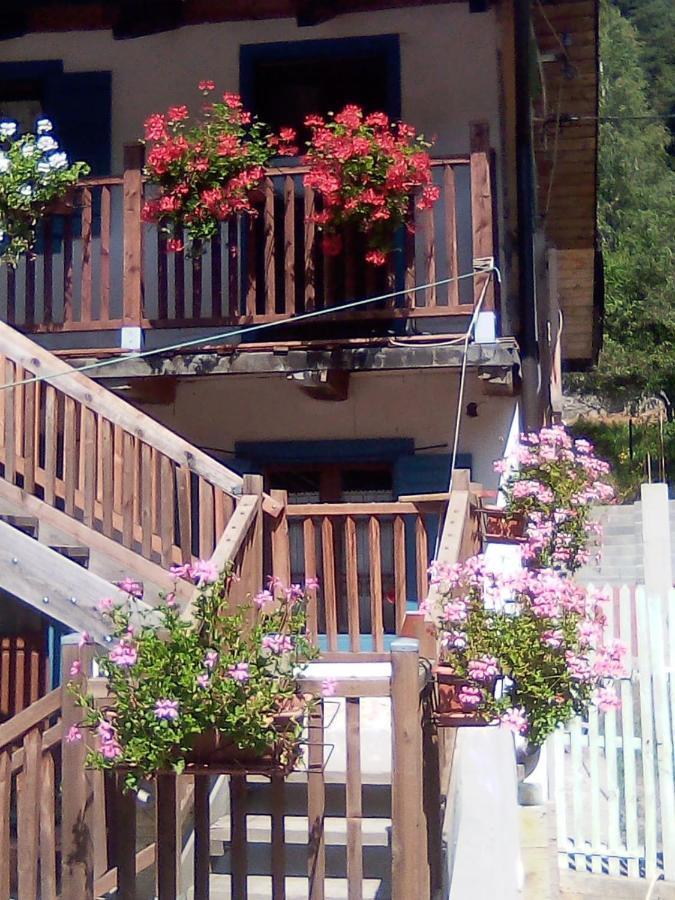 La Vieille Maison Biselli Tende Luaran gambar