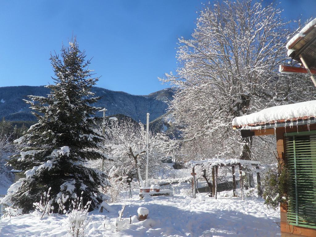 La Vieille Maison Biselli Tende Luaran gambar