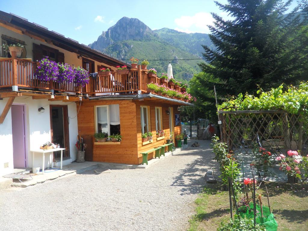 La Vieille Maison Biselli Tende Luaran gambar