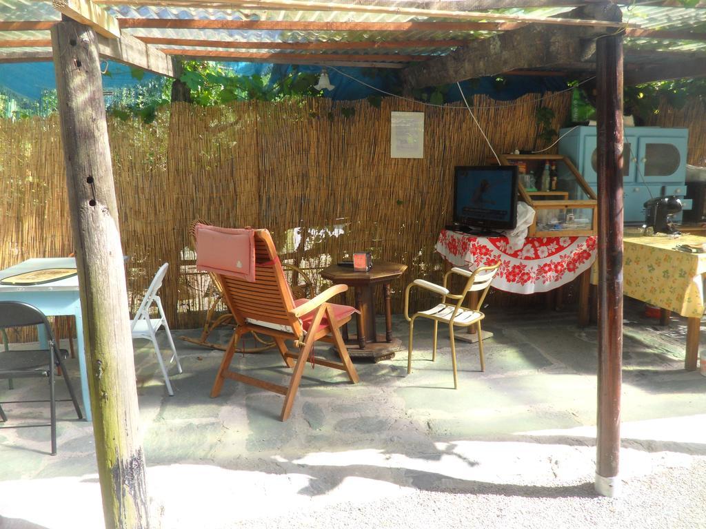 La Vieille Maison Biselli Tende Luaran gambar