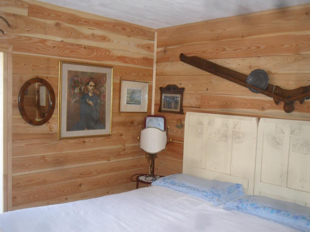 La Vieille Maison Biselli Tende Luaran gambar