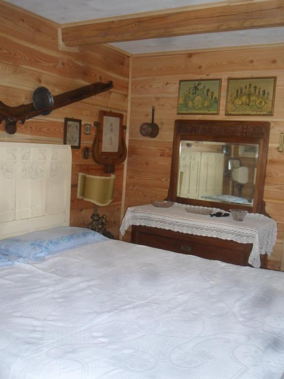 La Vieille Maison Biselli Tende Luaran gambar